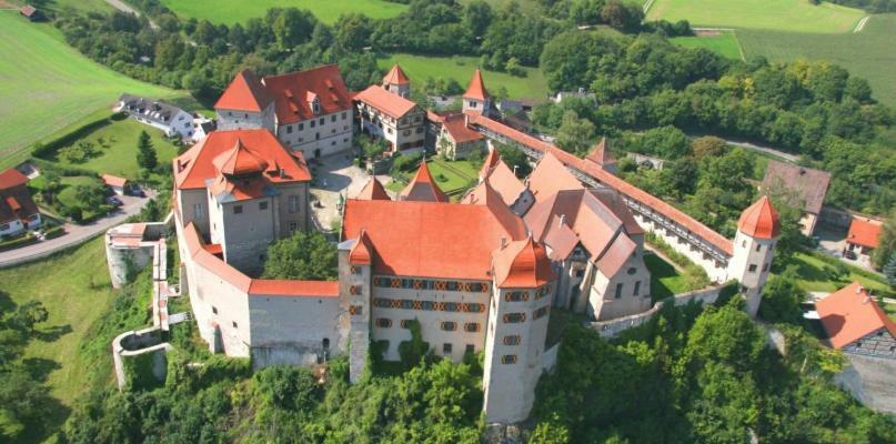 Old Town Center Apartments On The Romantic Road Harburg  Exterior photo